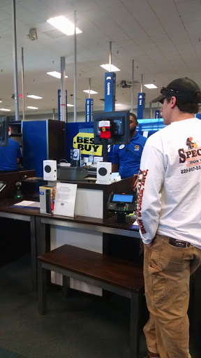 Electronics Store «Best Buy», reviews and photos, 1705 Norman Dr, Valdosta, GA 31601, USA