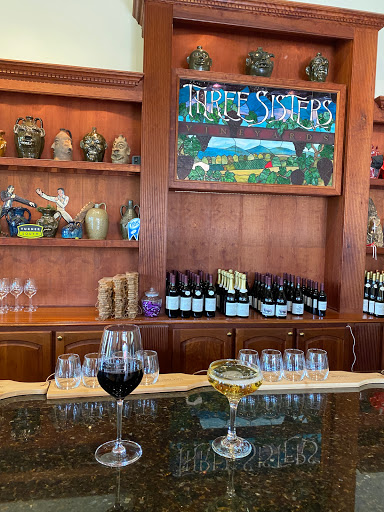 Vineyard «Three Sisters Vineyards & Winery», reviews and photos, 439 Vineyard Way, Dahlonega, GA 30533, USA