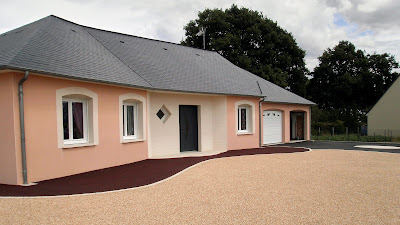Côté Extérieur - agence de Mayenne à Mayenne