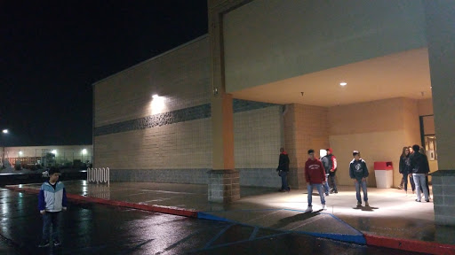 Movie Theater «Hermiston Cinema», reviews and photos, 355 W Theater Ln, Hermiston, OR 97838, USA