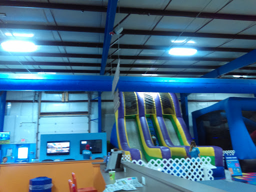 Amusement Center «The Jump Yard», reviews and photos, 13700 York Rd, North Royalton, OH 44133, USA