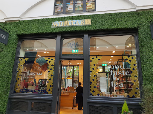 Famous shops in London