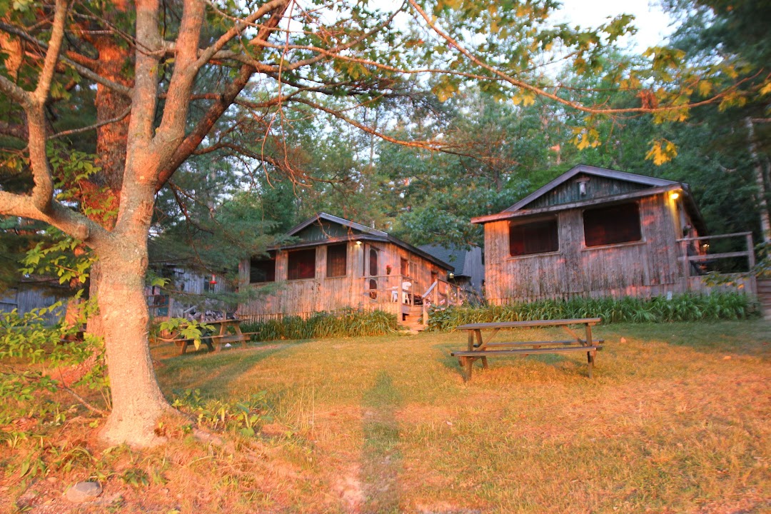 Lakeside Cedar Cabin