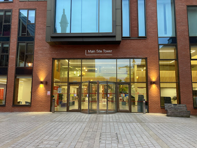 Comments and reviews of Queen's University Belfast - School of Law