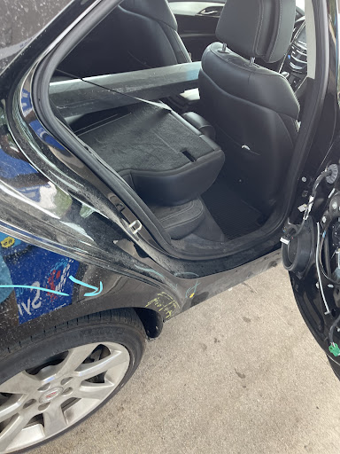 Auto Body Shop «Gerber Collision & Glass», reviews and photos, 801 N State St, Elgin, IL 60123, USA