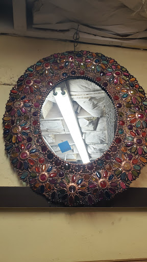 Thrift Store «OddBalls Nifty Thrift», reviews and photos, 530 NE 13th St, Fort Lauderdale, FL 33304, USA