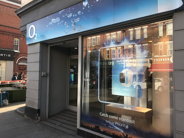 Comments and reviews of O2 Shop Wood Green