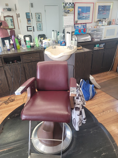 Barber Shop «Allsports Barber Shop», reviews and photos, 3684 Sashabaw Rd, Waterford Twp, MI 48329, USA