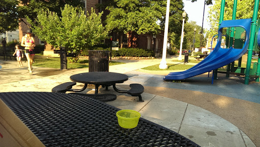 Park «Mayfair Park», reviews and photos, 4550 W Sunnyside Ave, Chicago, IL 60630, USA