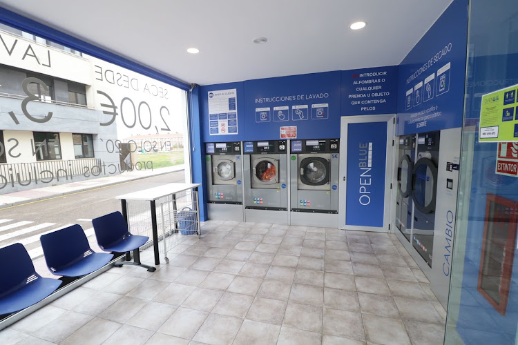 Lavandería Autoservicio Openblue24h carbajosa en Carbajosa de la Sagrada