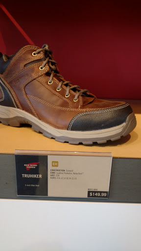 Shoe Store «Red Wing», reviews and photos, 20 Commerce Way #12, Seekonk, MA 02771, USA
