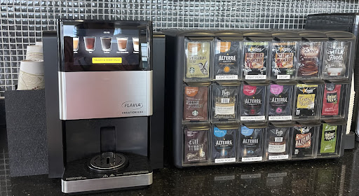 Mercedes Benz Dealer «Mercedes-Benz of Lancaster», reviews and photos, 5100 Main St, East Petersburg, PA 17520, USA