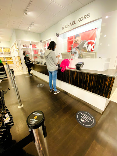 Fashion Accessories Store «Michael Kors», reviews and photos, 1800 Sawgrass Mills Cir #2630, Sunrise, FL 33323, USA