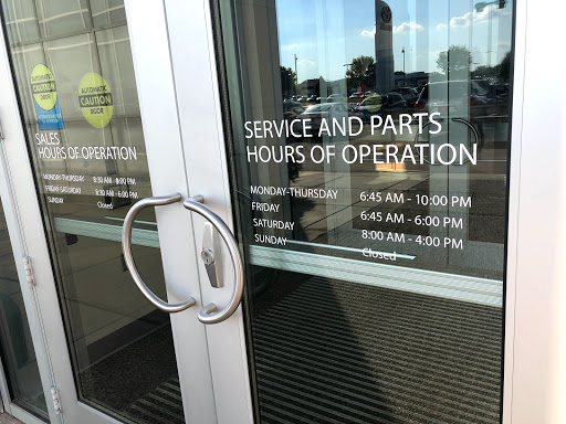 Toyota Dealer «Luther Brookdale Toyota», reviews and photos, 6700 Brooklyn Blvd, Brooklyn Center, MN 55429, USA