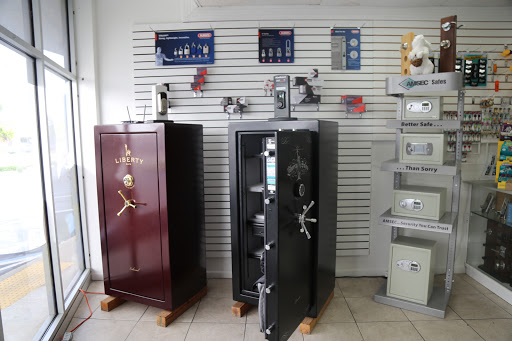 Locksmith «24/7 US LOCKSMITH», reviews and photos, 1946 NE 163rd St, North Miami Beach, FL 33162, USA