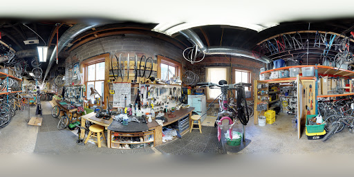 Bicycle Store «Des Moines Bicycle Collective», reviews and photos