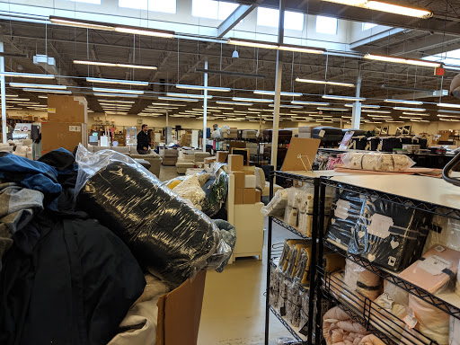 Outlet Store «Pottery Barn Outlet», reviews and photos, 3939 I-35 #920, San Marcos, TX 78666, USA