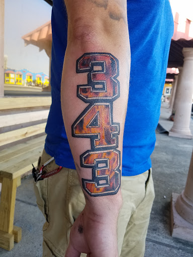 Tattoo Shop «magnum opus tattoo company», reviews and photos, 1817 Padre Blvd #4, South Padre Island, TX 78597, USA