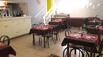Atmosphère du Restaurant français La Flamiche à Essarts-en-Bocage - n°12