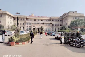 Sawai Man Singh Hospital (SMS) image