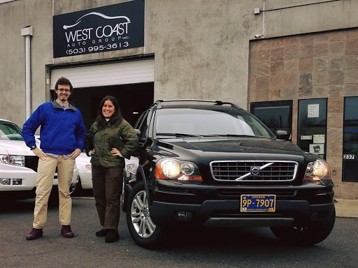 Used Car Dealer «West Coast Auto Group», reviews and photos, 231 NE 10th Ave, Portland, OR 97232, USA