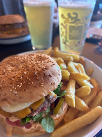 Plats et boissons du Restaurant de hamburgers Les Burgers de Colette - Cap Ferret à Lège-Cap-Ferret - n°2