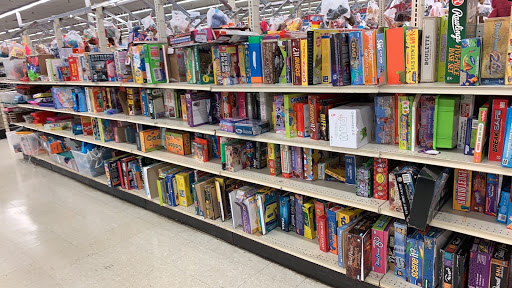 Thrift Store «Volunteers of America - West Broad Street», reviews and photos, 5640 W Broad St, Columbus, OH 43228, USA