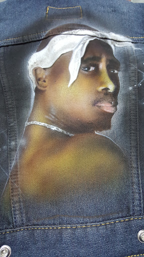 Airbrushing Service «Midwest Ink Airbrushing & Custom T-shirt Screen Print Shop», reviews and photos, 4733 S Ashland Ave, Chicago, IL 60609, USA