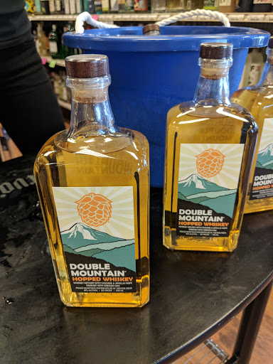 Liquor Store «11th Avenue Liquor», reviews and photos, 1040 SE Hawthorne Blvd, Portland, OR 97214, USA