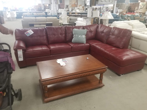 Shopping Mall «Drew 19 Shopping Center», reviews and photos, 21311 US Hwy 19 N, Clearwater, FL 33765, USA