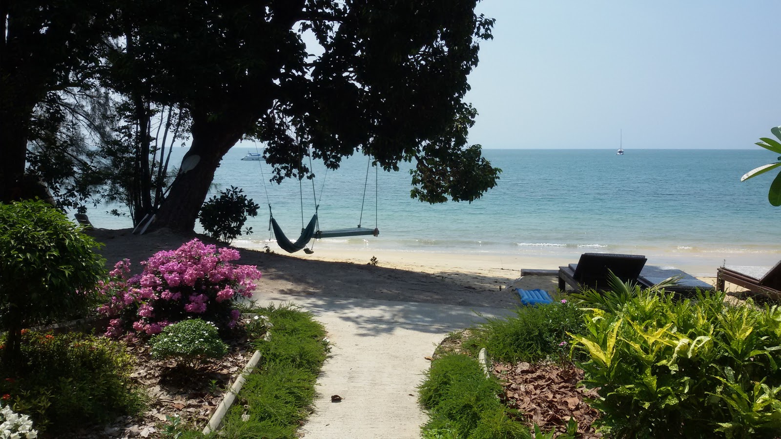 Foto von Muang Beach und die siedlung