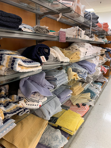 Department Store «T.J. Maxx», reviews and photos, 30965 Five Mile Road, Livonia, MI 48154, USA