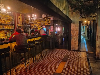 LA OCTAVA BAR