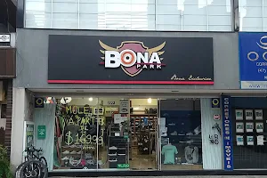 Bona Park skate shop image