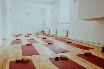 Prague Yoga Collective Rejsková
