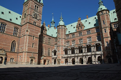 Frederiksborg Slot (Slangerupgade)