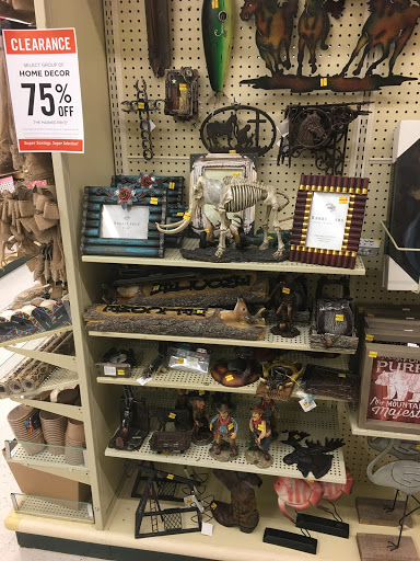 Craft Store «Hobby Lobby», reviews and photos, 255 W Roosevelt Rd, Lombard, IL 60148, USA