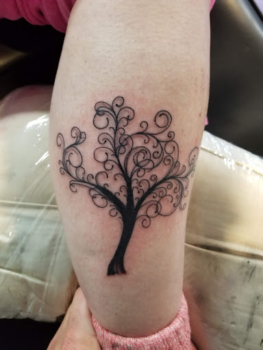 Tattoo Shop «Konvikted Ink», reviews and photos, 14096 Lakeshore Dr a, Clearlake, CA 95422, USA