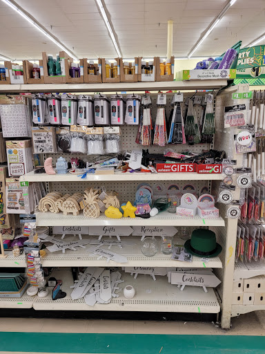 Dollar Store «Dollar Tree», reviews and photos, 117 Ballston Ave, Saratoga Springs, NY 12866, USA