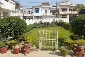 Sharda kunj girls hostel image