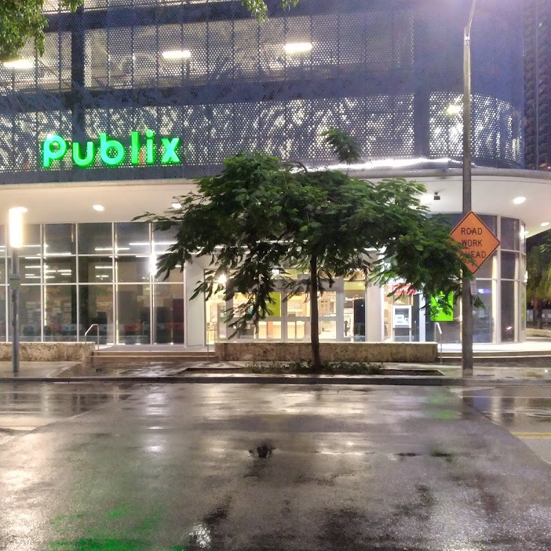 Publix Super Market at 3 Miami Central