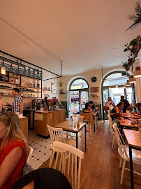 Atmosphère du Café Cavoua Coffee Spot à Saint-Malo - n°4