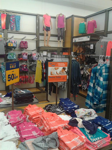 Clothing Store «Old Navy», reviews and photos, 725 Gravois Rd, Fenton, MO 63026, USA
