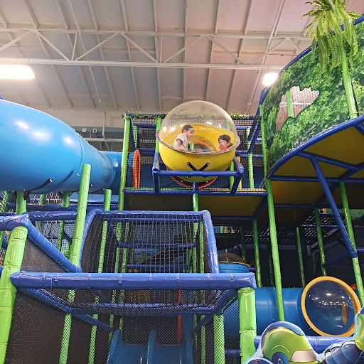 Shopping Mall «Country Club Plaza», reviews and photos, 2310 Watt Ave, Sacramento, CA 95825, USA