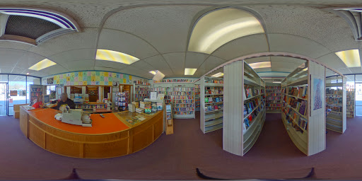 Used Book Store «Basically Books», reviews and photos, 212 Edgewood Rd NW, Cedar Rapids, IA 52405, USA