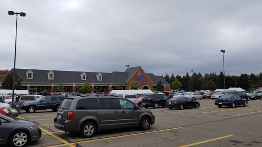 Grocery Store «Kroger», reviews and photos, 47060 W Pontiac Trail, Commerce Charter Twp, MI 48390, USA