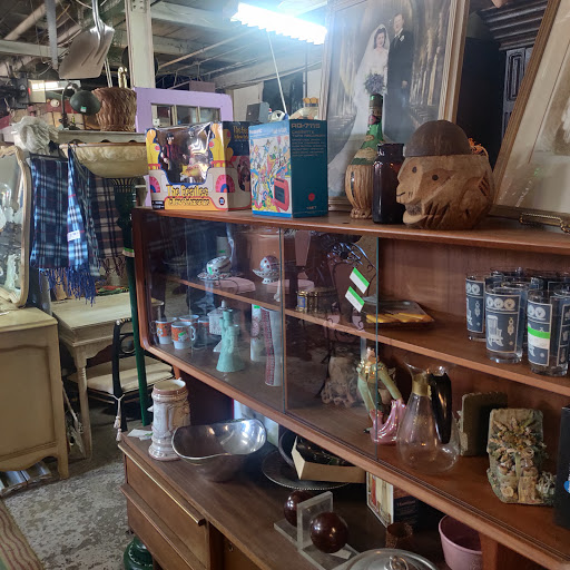 Thrift Store «Barn Auction House», reviews and photos, 440 W Chester Pike, Ridley Park, PA 19078, USA