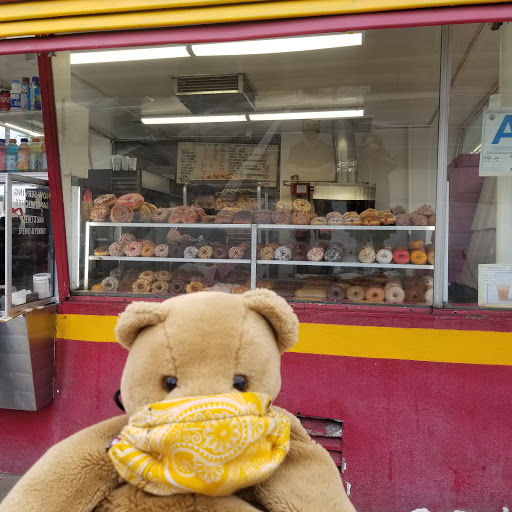 Donut Shop «Donut Hut», reviews and photos, 2025 W Magnolia Blvd, Burbank, CA 91506, USA