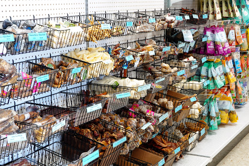 Pet Supply Store «Arcata Pet», reviews and photos, 600 F St #6, Arcata, CA 95521, USA