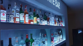 The White Bar